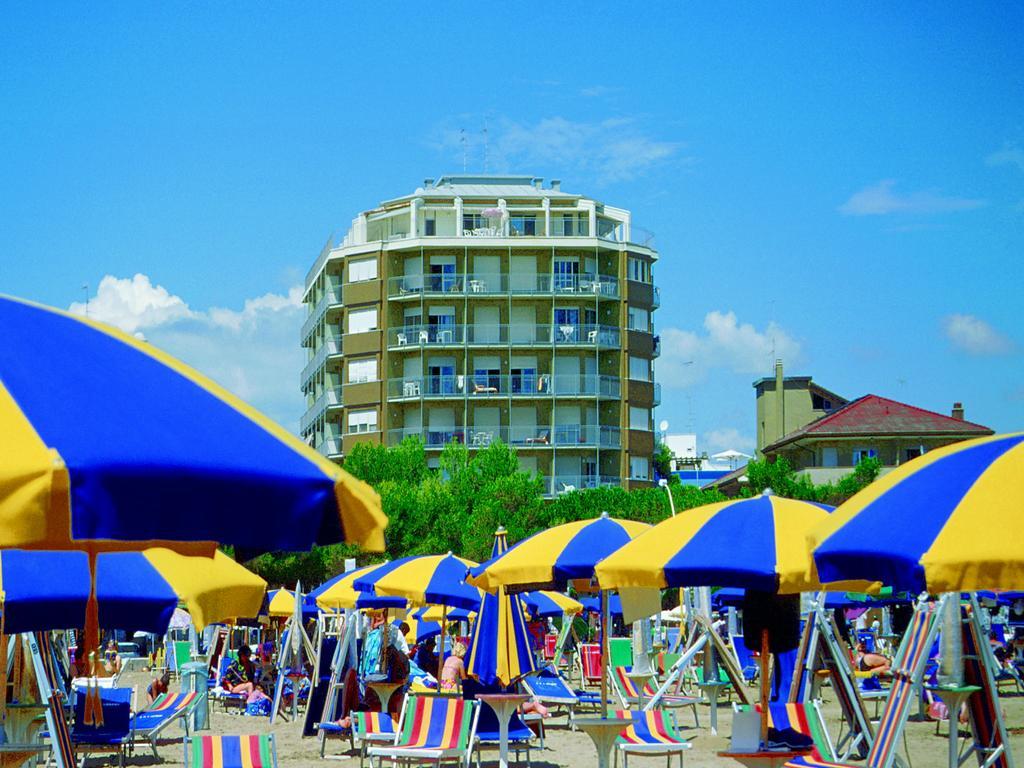 Lignano Sabbiadoro Sea Front Apartment Exterior photo