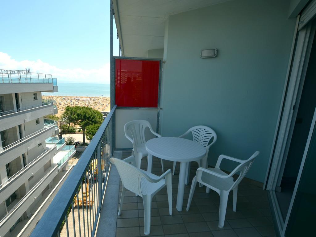 Lignano Sabbiadoro Sea Front Apartment Exterior photo